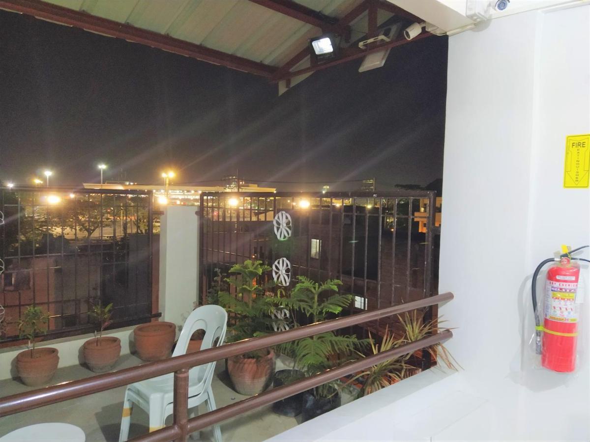 Jb Valdres Apartment Manila Ngoại thất bức ảnh