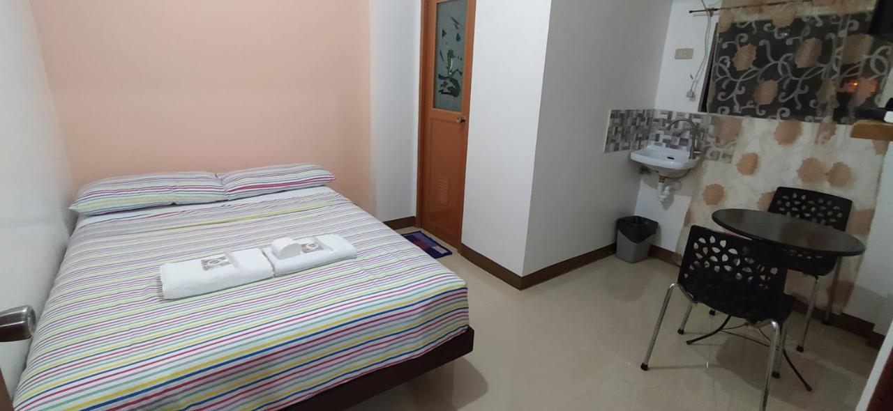 Jb Valdres Apartment Manila Ngoại thất bức ảnh